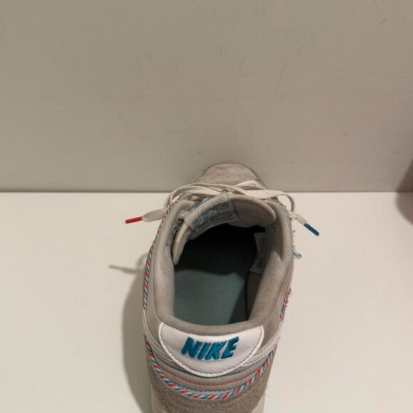 Nike Men's White and Grey Trainers - Picture 4 of 5